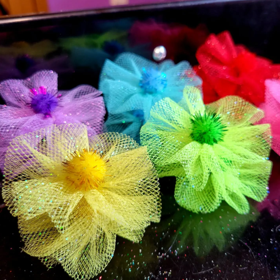Pom Pom Bows