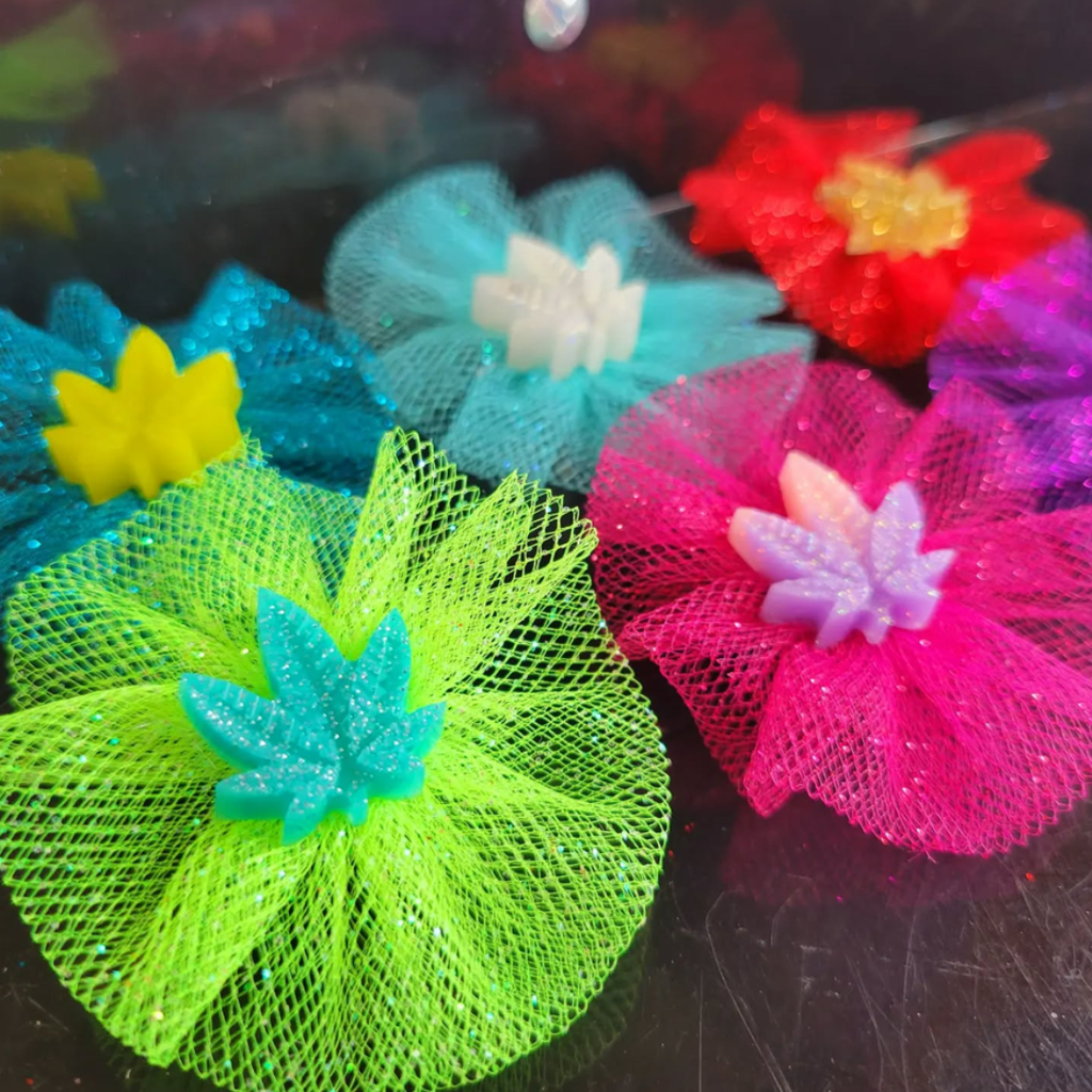 420 Canna Bows
